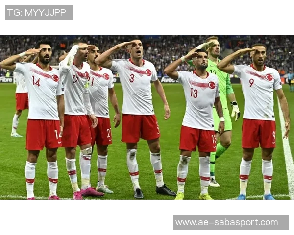 国米即将向哈伊杜克提出正式报价引进18岁中卫姆拉契奇