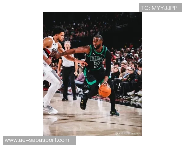 杰伦布朗回顾生涯最佳赛季称球队在联盟中表现出色