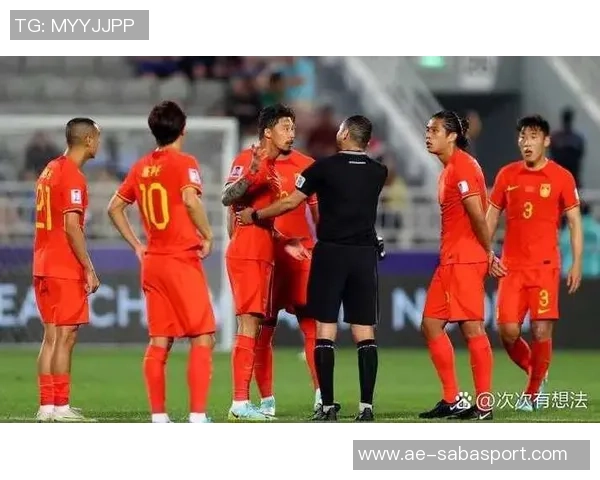 印尼主帅克鲁伊维特质疑科威特裁判执法沙特之战的合理性