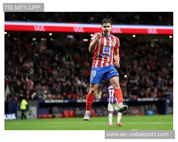 西蒙尼与阿尔瓦雷斯携手共进信任无间共同追逐冠军梦想 西蒙尼与阿尔瓦雷斯携手共进信任无间共同追逐冠军梦想