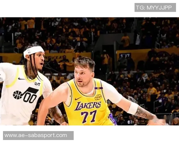 东契奇开赛前四场狂砍165分创队史纪录里夫斯以143分并列第四位